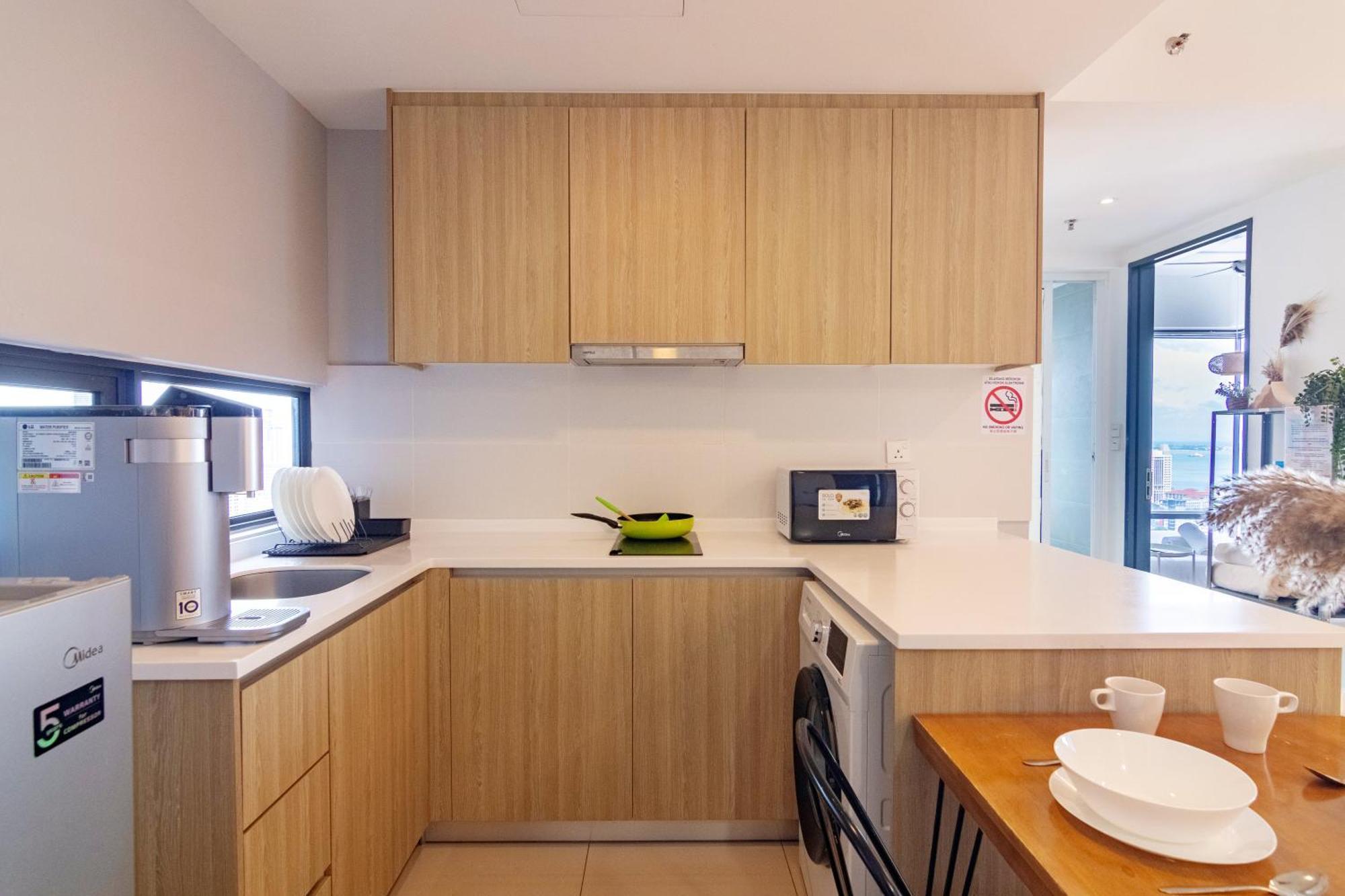 Tropicana 218 Macalister X Airlevate Suites 乔治敦 外观 照片