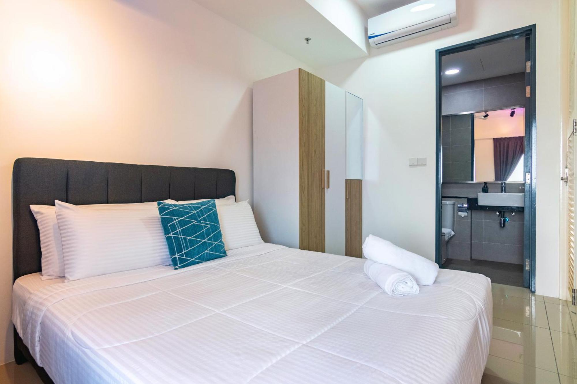 Tropicana 218 Macalister X Airlevate Suites 乔治敦 客房 照片